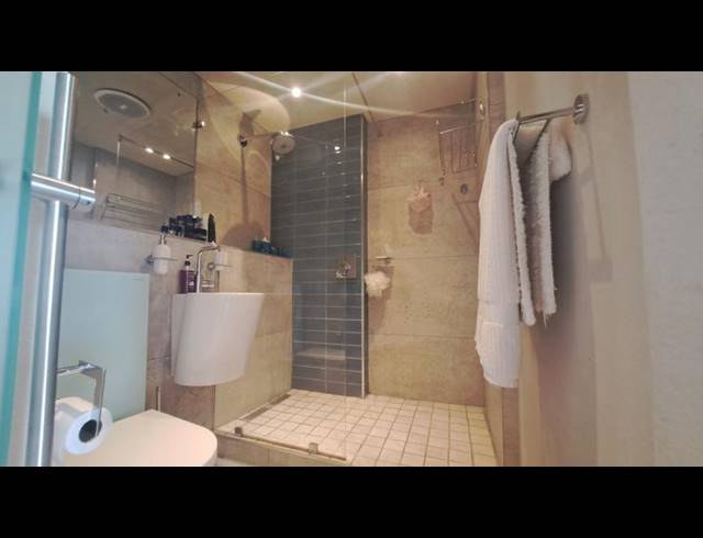 2 BEDROOM APARTMENT FOR SALE IN NORTH BEACH